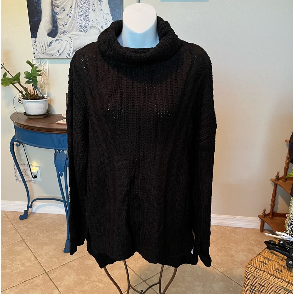 NWT Vimpunec Turtleneck Black Sweater - L